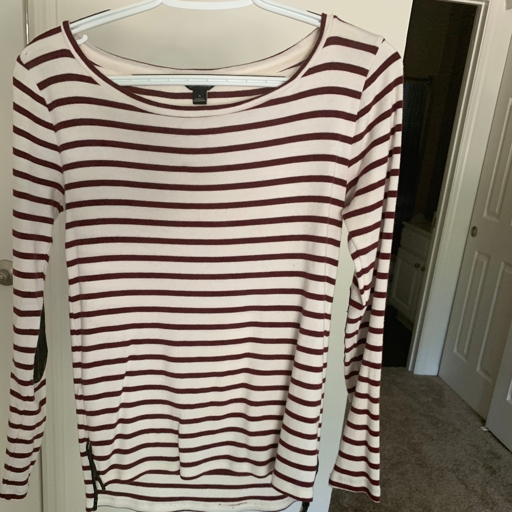 Maroon Striped long sleeve w/ elbow pads